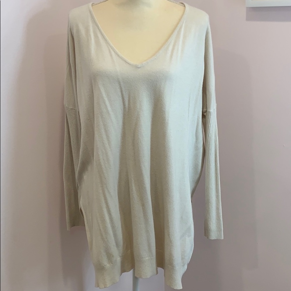 Lovestitch Over sized Cream sweater Size Small